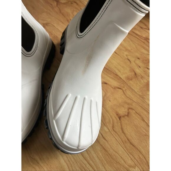 Michael Kors Tucker Rainboot - signature boot *NEW* - Ladies Size 10 no box tran - Picture 7 of 8